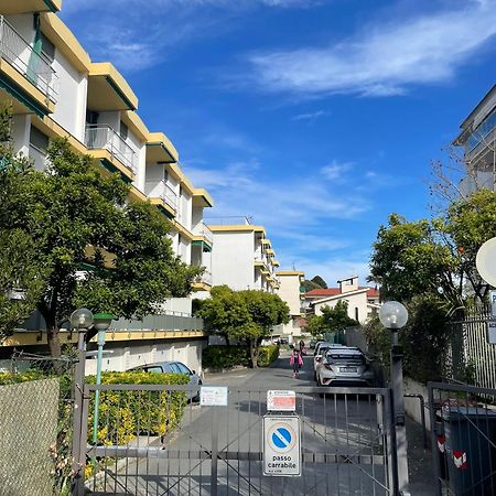 Appartamento Franca'S House Bordighera Esterno foto